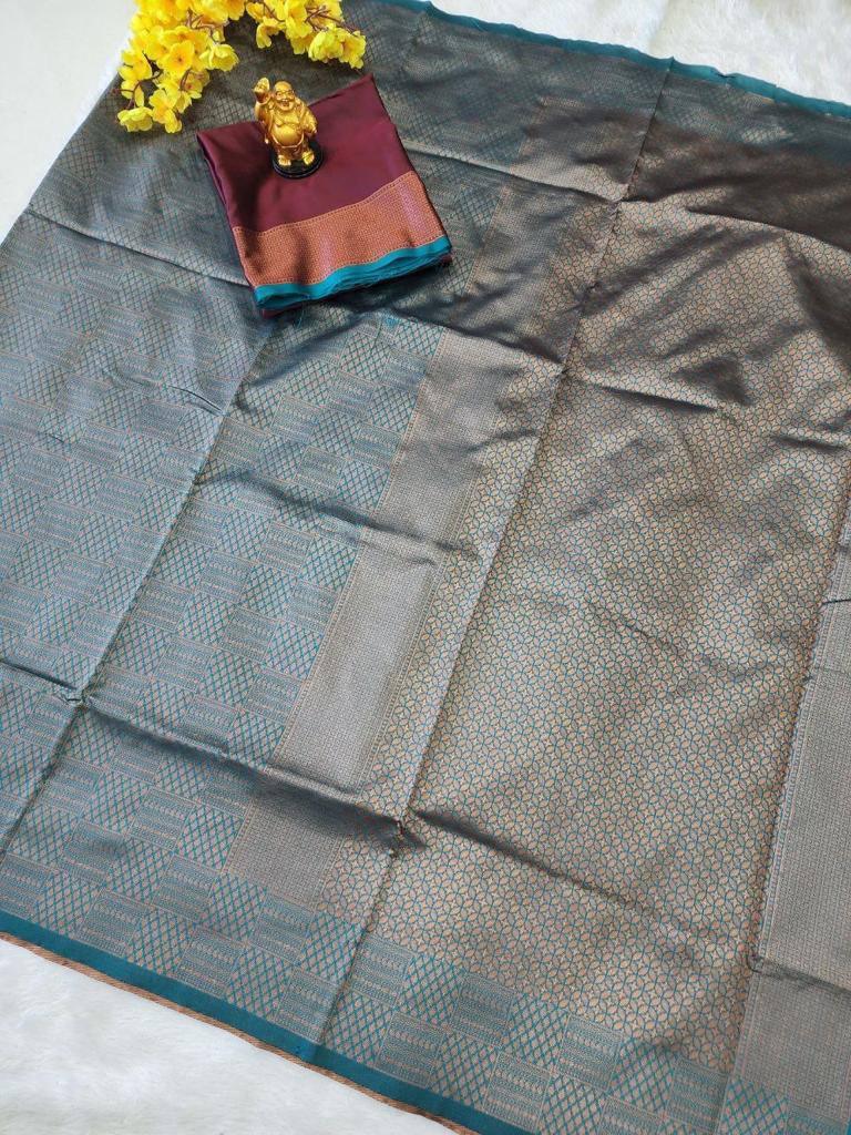 Attractive Purple Soft Silk Saree With Pretty Blouse Piece - Ibis Fab