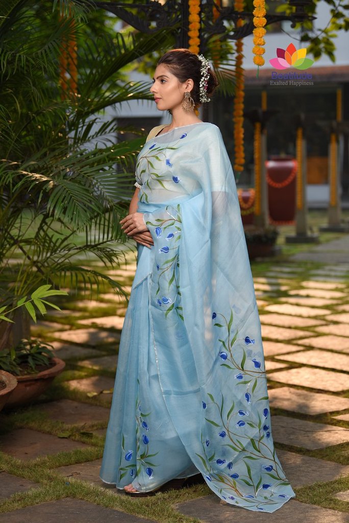 Demanding Women's SkyBlue Colour Pure Linen Saree With Blouse Piece