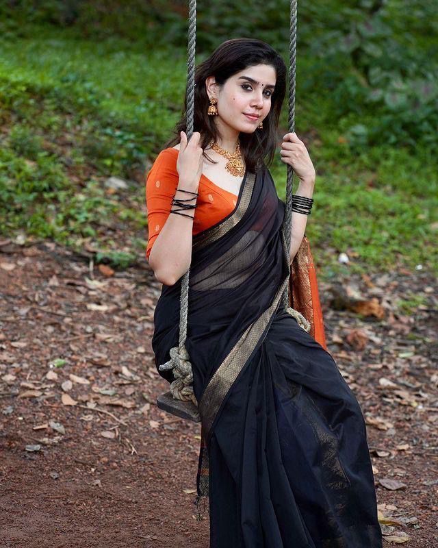 Black Jacquard Saree