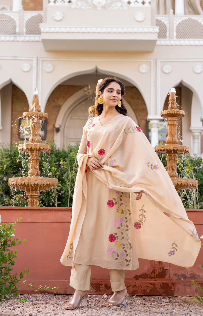 Cream Floral Printed Chanderi Kurta Set