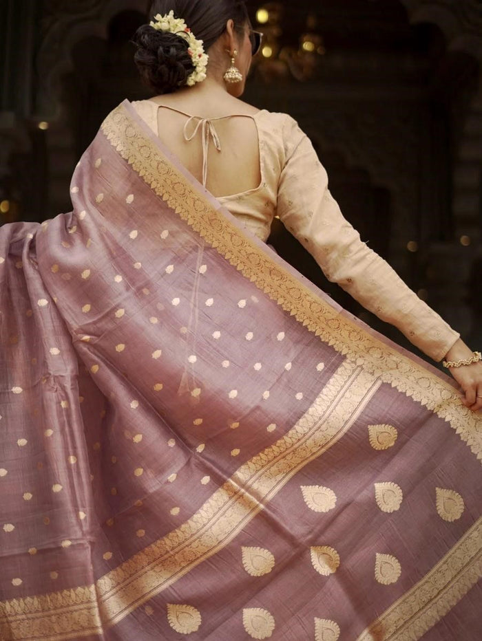 Light Purple Jacquard Saree – Soft, Elegant & Perfect for Every Celebration
