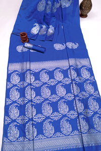 Stunning Blue Jacquard Saree – Elegant Traditional Indian Wear for Women