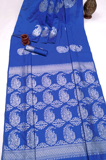 Stunning Blue Jacquard Saree – Elegant Traditional Indian Wear for Women