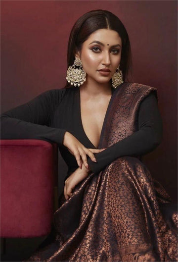 Brown Jacquard Saree – Rich Woven Texture for Classic & Festive Elegance