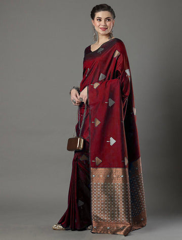 Maroon Jacquard Saree – Premium Woven Saree with Rich Festive Detailing