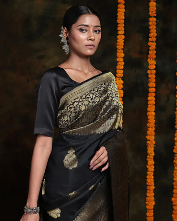 Classic Black Jacquard Saree – Luxurious Woven Texture & Elegant Festive Look