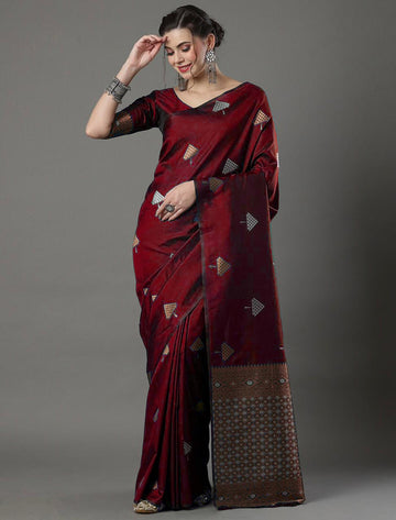 Maroon Jacquard Saree – Premium Woven Saree with Rich Festive Detailing