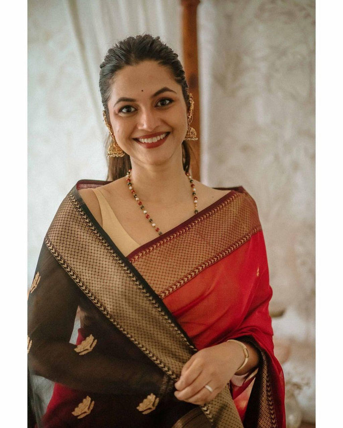Red Jacquard Saree – Elegant Festive Wear with Rich Woven Detailing
