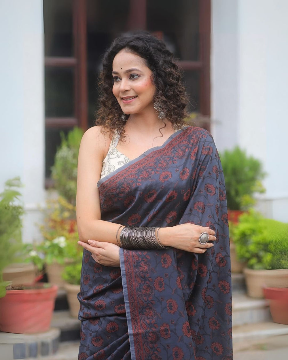 Elegant Navy Blue Jacquard Saree