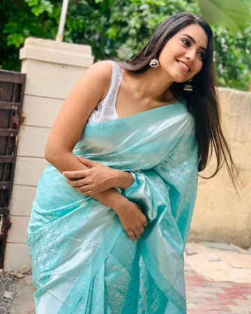 Elegant Sky Blue Jacquard Saree – Premium Festive & Wedding Wear for Modern Women