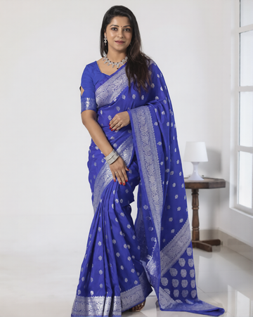 Blue Jacquard Saree – Refined Elegance with Premium Woven Finish