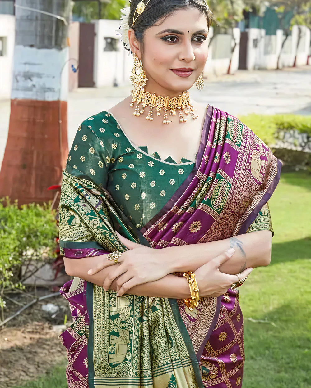 Graceful Purple Jacquard Saree