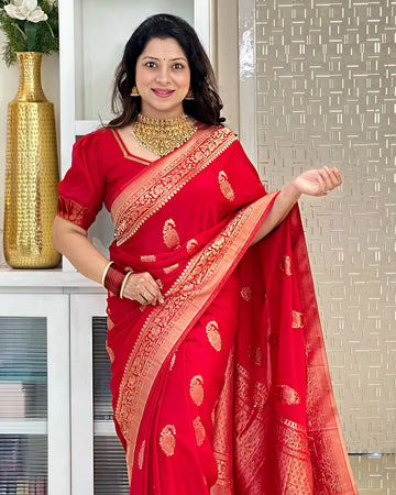Timeless Red Jacquard Saree – Deluxe Woven Saree for Weddings, Festive Events & Parties