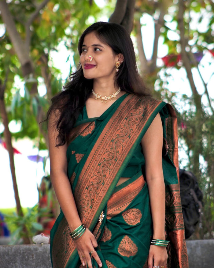 Elegant Dark Green Jacquard Saree for Festive & Traditional Wear
