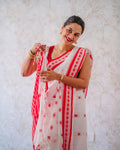 Elegant White Jacquard Saree – Premium Woven Texture & Timeless Style