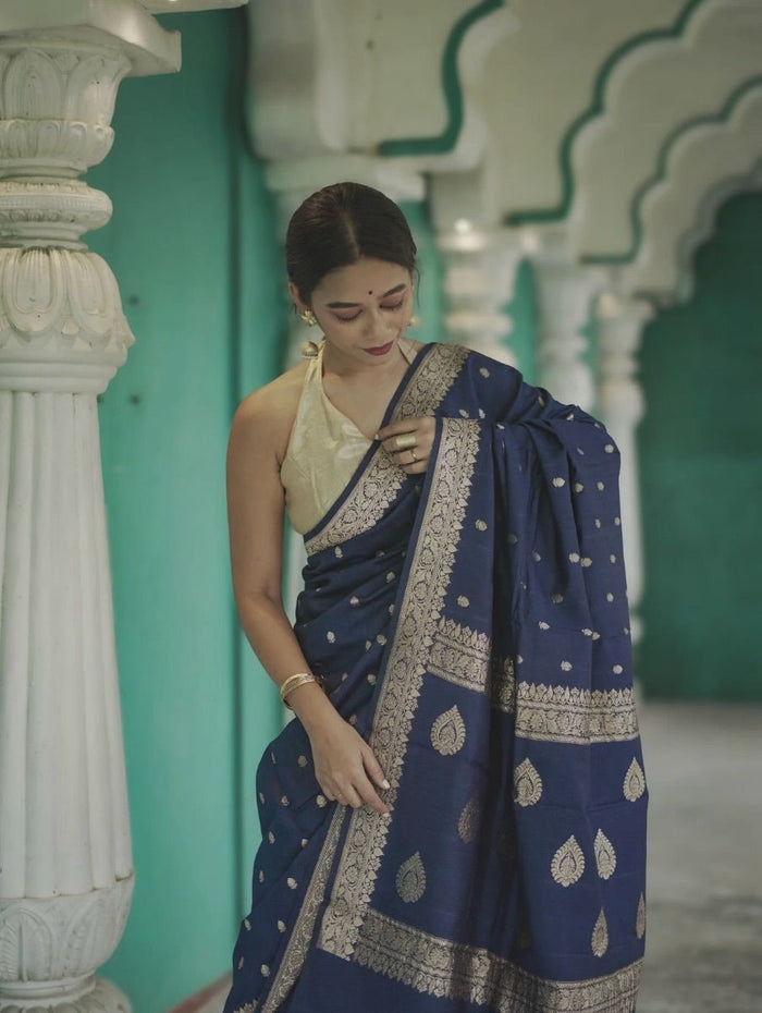 Royal Blue Jacquard Saree – Timeless Elegance with Premium Woven Detailing