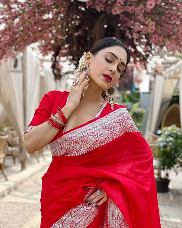 Red Jacquard Saree – Elegant & Festive Indian Ethnic Wear