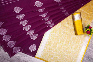 Maroon Jacquard Saree – Rich Woven Elegance for Timeless Style