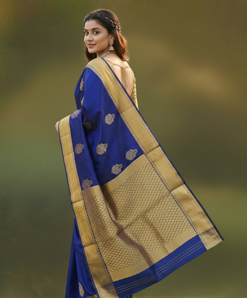 Luxurious Blue Jacquard Saree – Elegant Woven Design for Festive & Party Looks