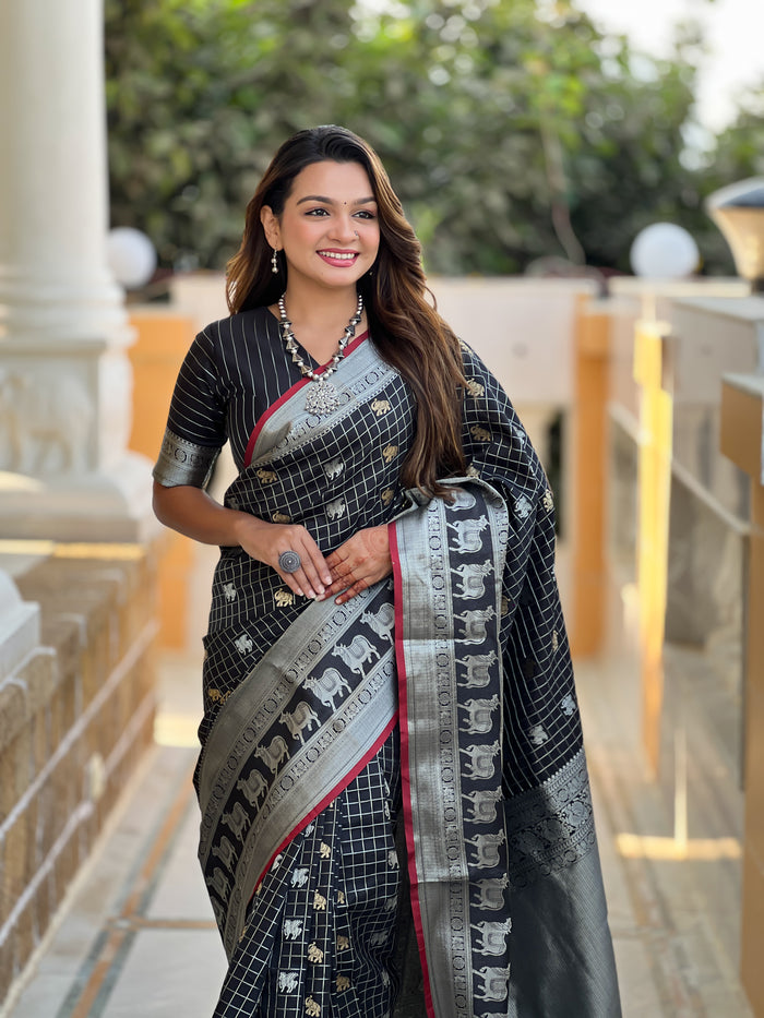 Black Jacquard Saree – Timeless Classic Saree with Elegant Woven Detailing