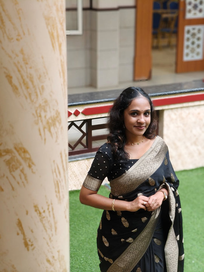 Midnight Black Jacquard Saree – Refined Woven Artistry for Elegant Occasions