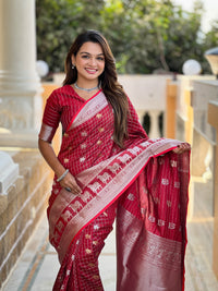 Red Jacquard Saree – Luxe Weave for Festive & Bridal Elegance