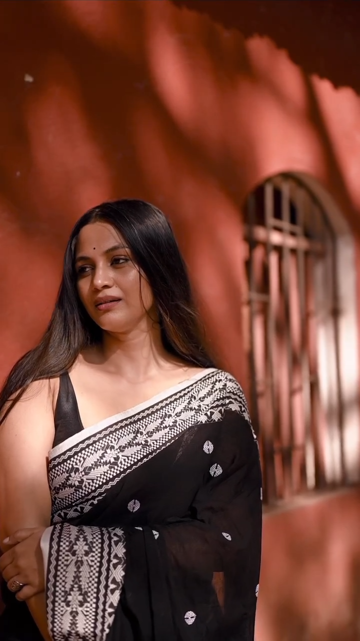 Luxurious Black Jacquard Saree