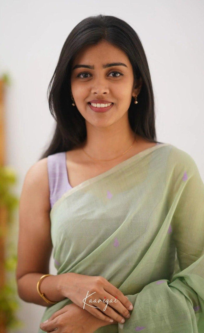 Pista Jacquard Saree – Elegant Woven Texture with Soft Pastel Charm