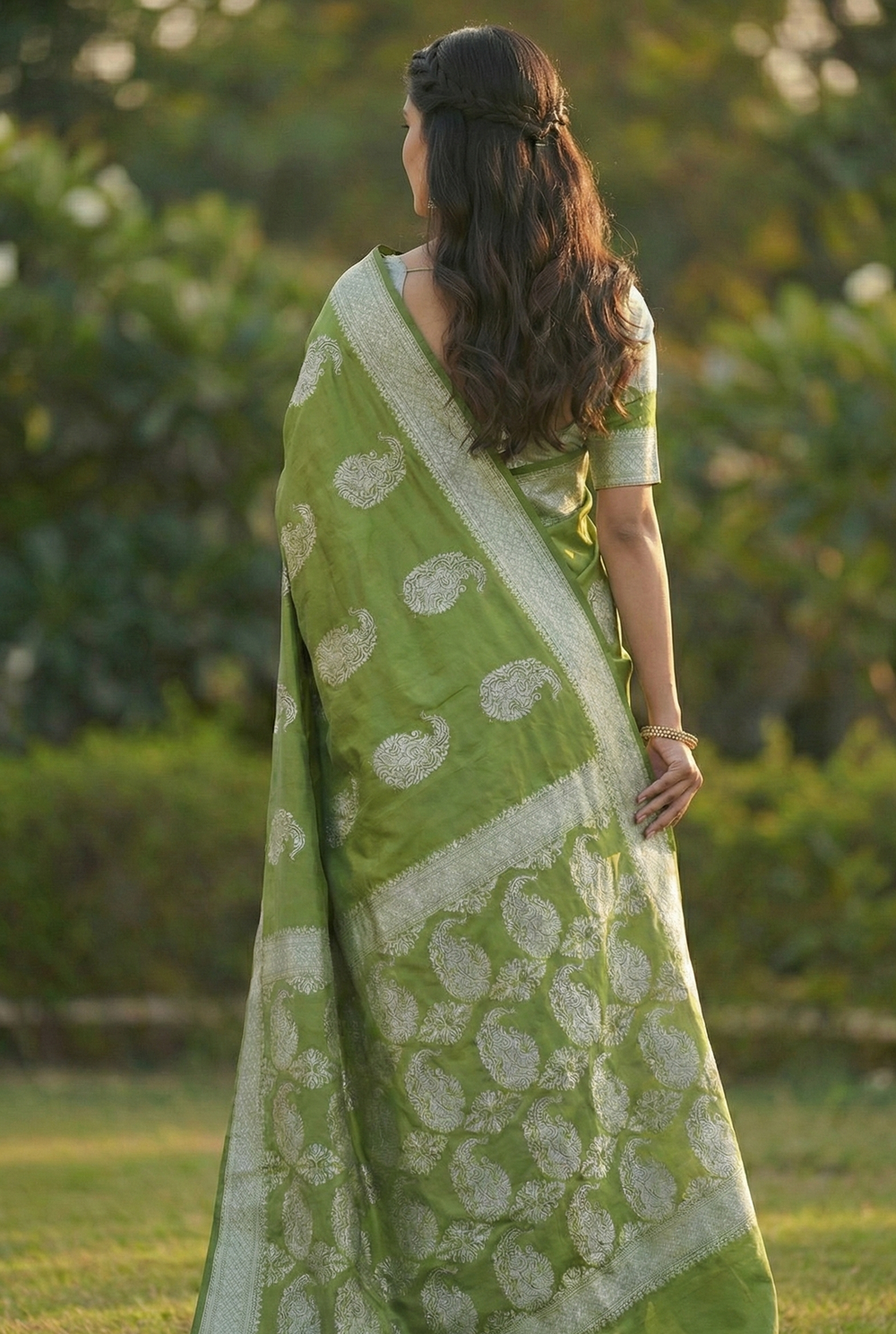 Mahendi Green Jacquard Saree