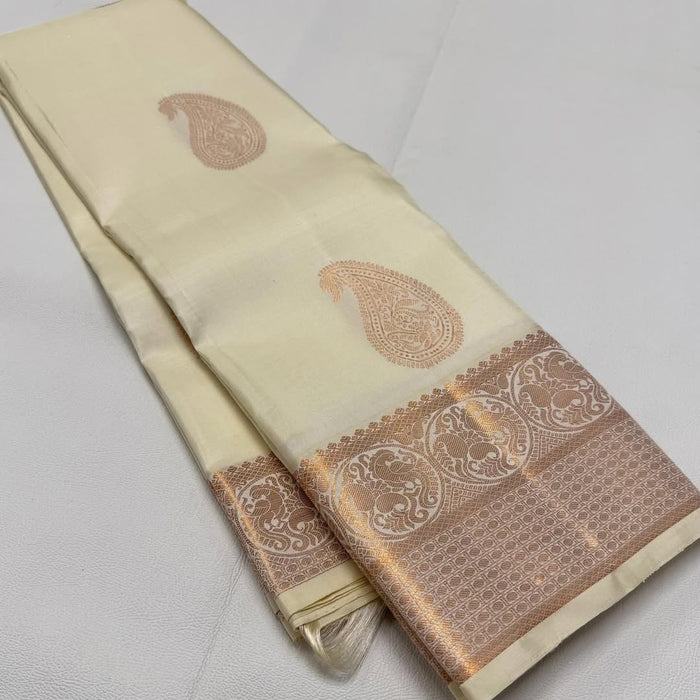 Off White Jacquard Saree – Timeless Elegance with Premium Detailing