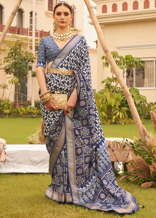 Breathtaking Navy Blue And White Colored Printed Pure Soft Silk Saree