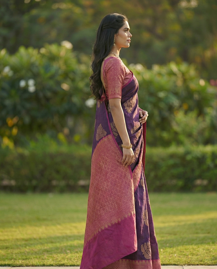 Dark Purple Jacquard Saree – Luxurious Woven Saree for Parties & Festive Occasions
