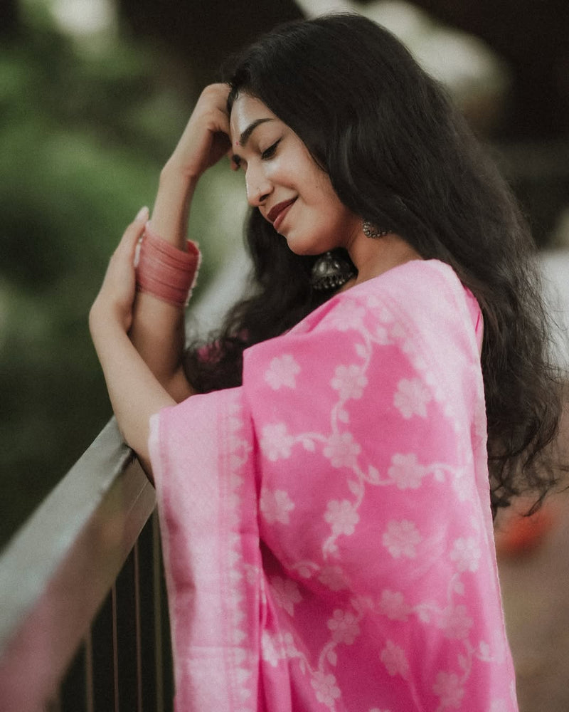 Graceful Pink Jacquard Saree