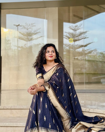 Luxury Black Jacquard Saree for Elegant Festive & Party Styling