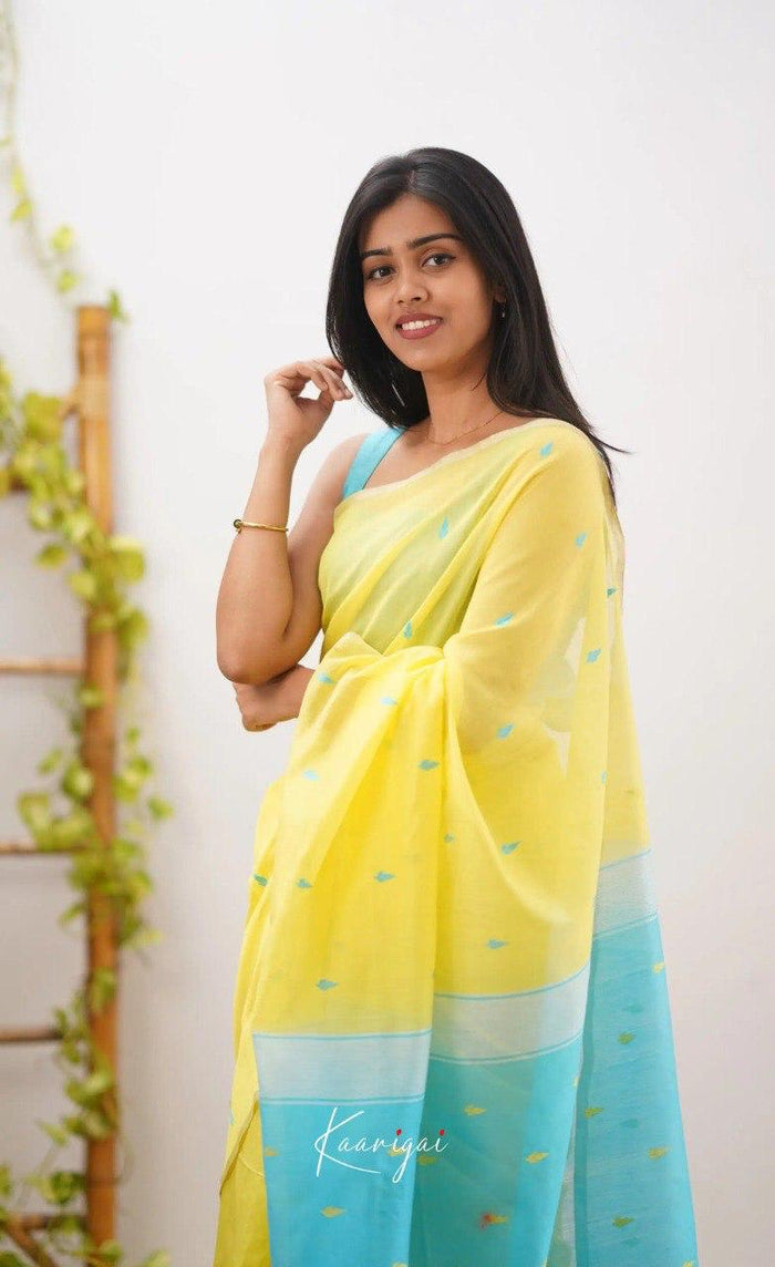 Yellow Sky Jacquard Saree – Soft Dual-Tone Elegance with Premium Woven Design