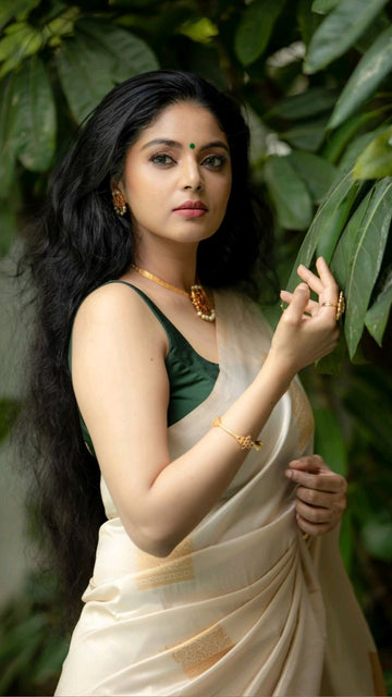 Vanilla Jacquard Saree for Women – Elegant Soft Shade Festive & Occasion Wear