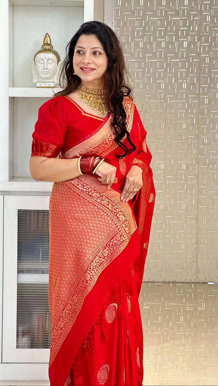 Timeless Red Jacquard Saree – Deluxe Woven Saree for Weddings, Festive Events & Parties