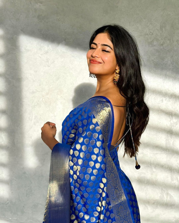 Royal Blue Jacquard Saree – Elegant Traditional Wear for Festive & Party Occasions