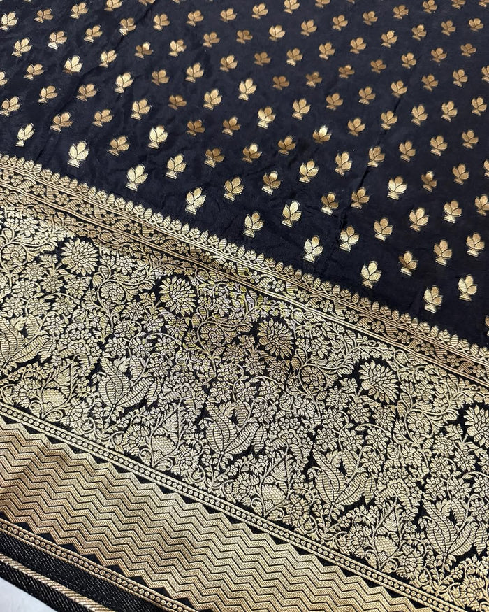 Elegant Black Jacquard Saree – Timeless Traditional Wear for Weddings & Parties