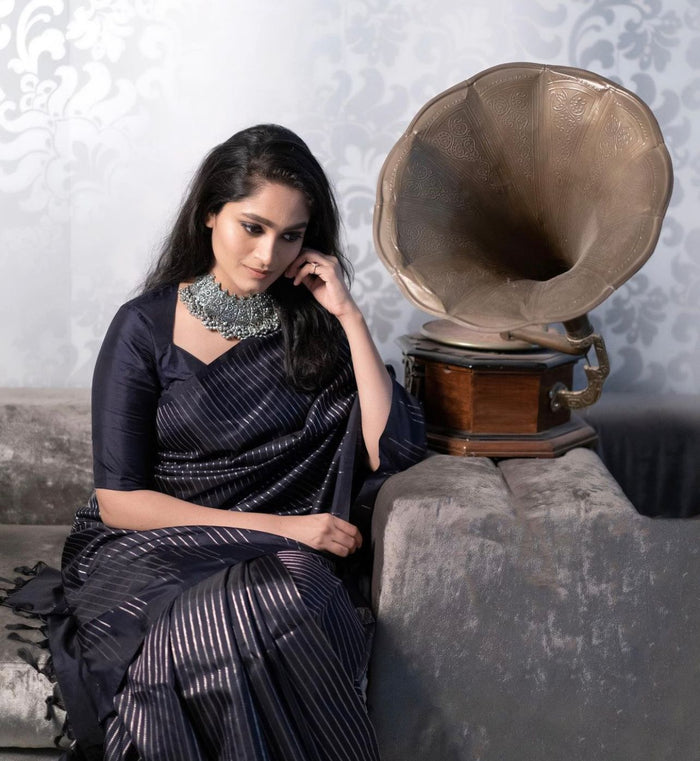 Elegant Purple Jacquard Saree – Premium Weave, Festive & Wedding-Ready
