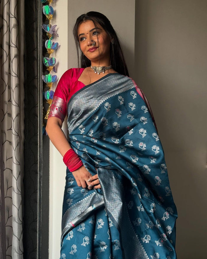 Blue Jacquard Saree – Timeless Elegance With Rich Woven Design