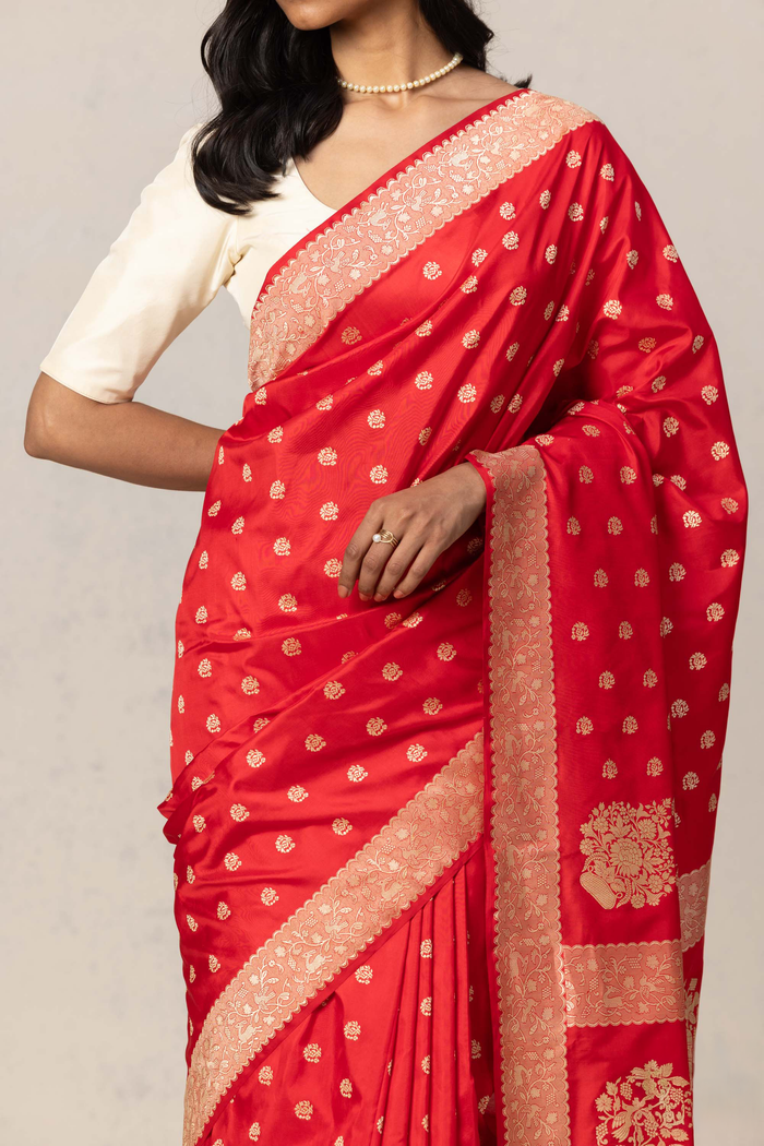 Bright Red Jacquard Saree for Women – Vibrant Festive & Party Wear Elegance