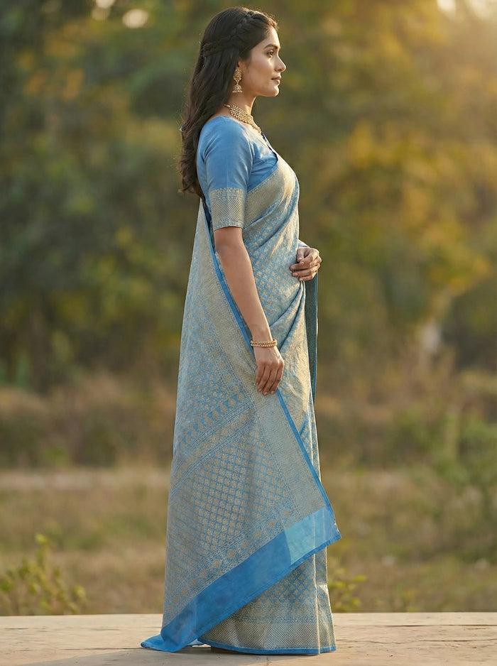 Royal Blue Jacquard Saree – Elegant Woven Design & Festive-Ready Style