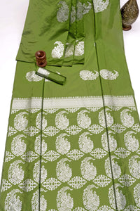 Elegant Mahendi Green Jacquard Saree – Premium Traditional Indian Wear for Women