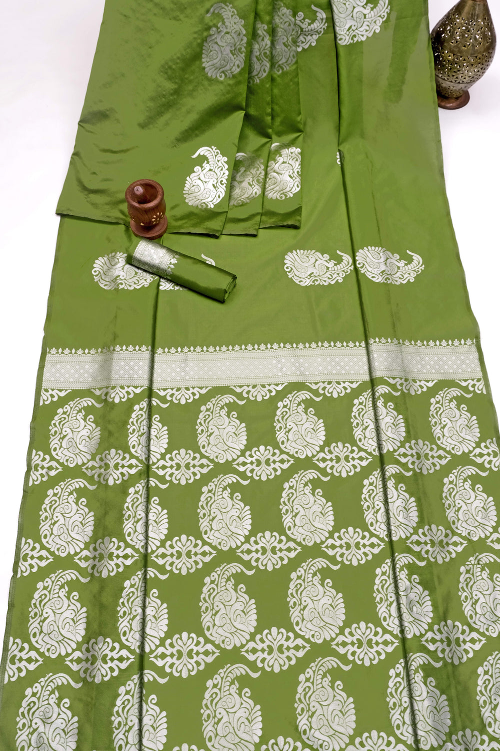 Mahendi Green Jacquard Saree