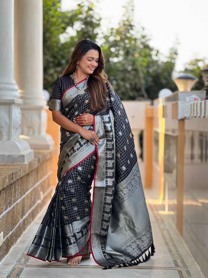 Black Jacquard Saree – Timeless Classic Saree with Elegant Woven Detailing