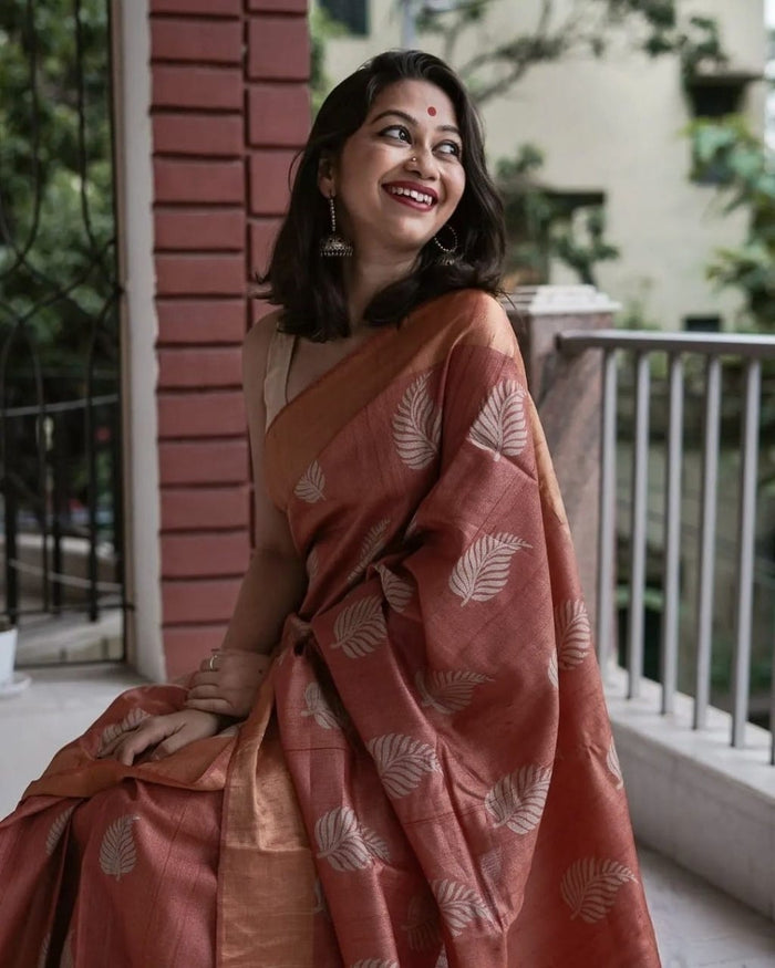 Radiant Orange Jacquard Saree – Premium Festive & Traditional Wear