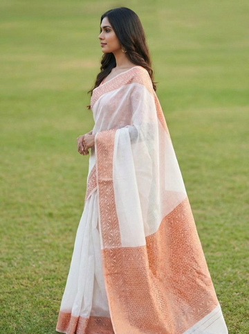 Elegant White Jacquard Saree – Timeless Beauty for Every Occasion