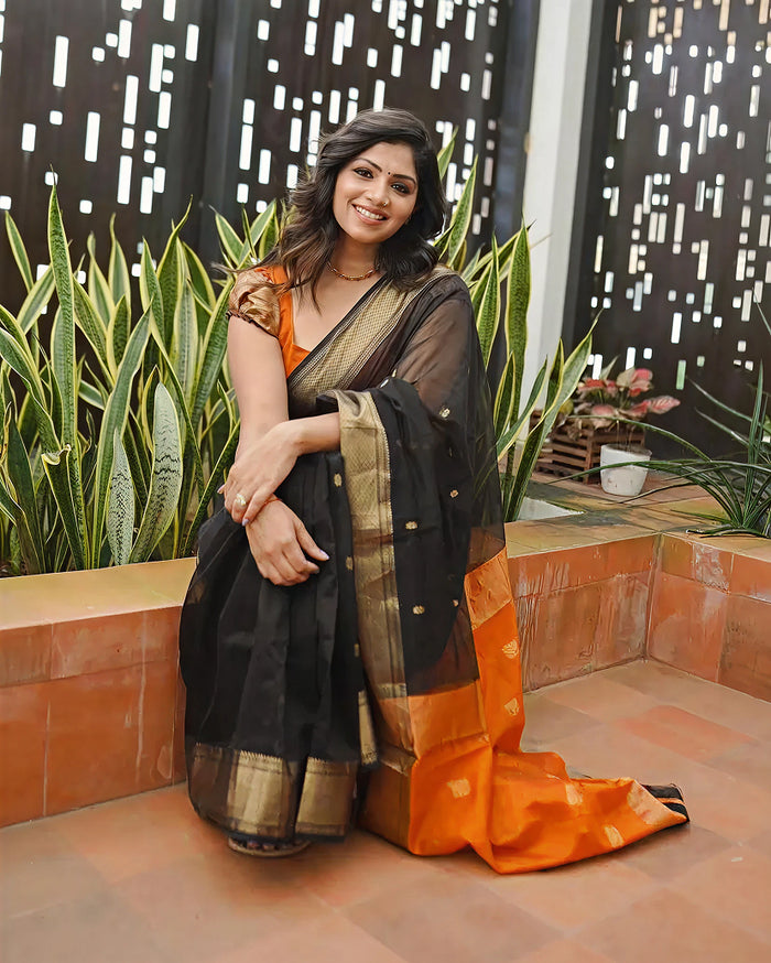 Black Jacquard Saree – Elegant & Premium Ethnic Wear