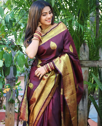 Premium Wine Jacquard Saree – Rich Woven Detailing & Sophisticated Festive Look